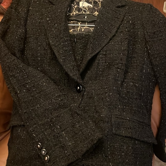 ARMANI COLLEZIONI Black Tweed Wool/Silk Sparkly Suit  Gorgeous - Picture 1 of 14